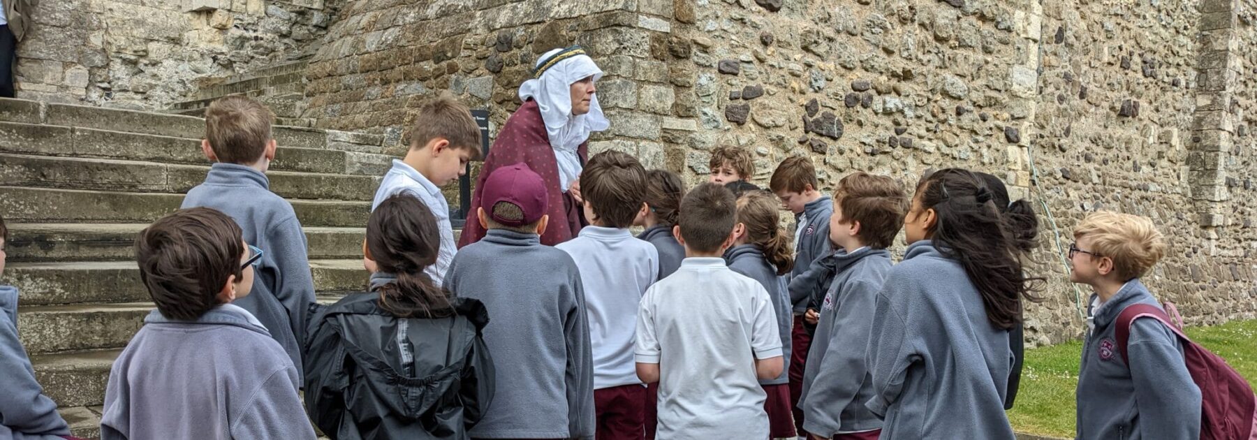 Year 4 Tour Dover Castle with Lady Eleanor of Aquitaine