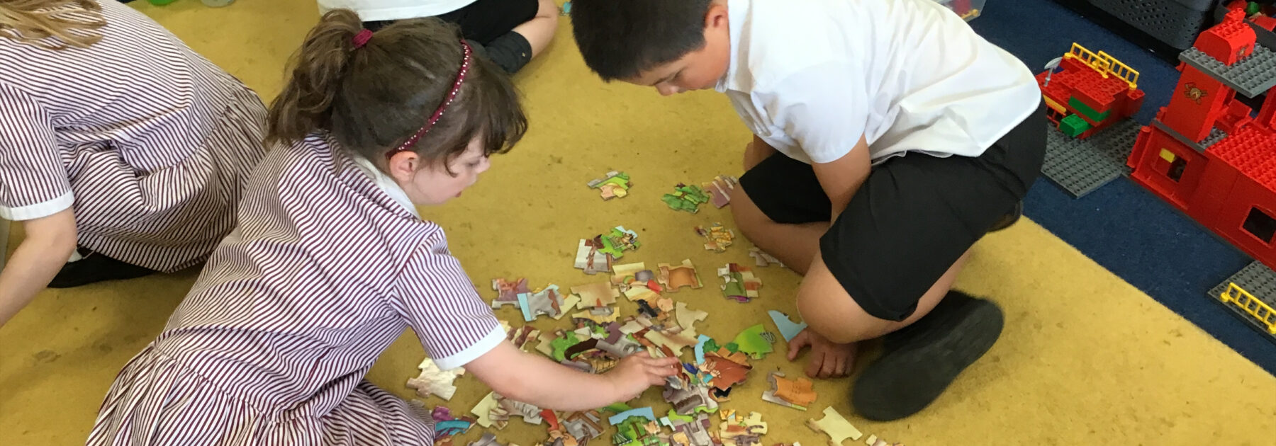 Teamwork in Action! Jigsaw Club