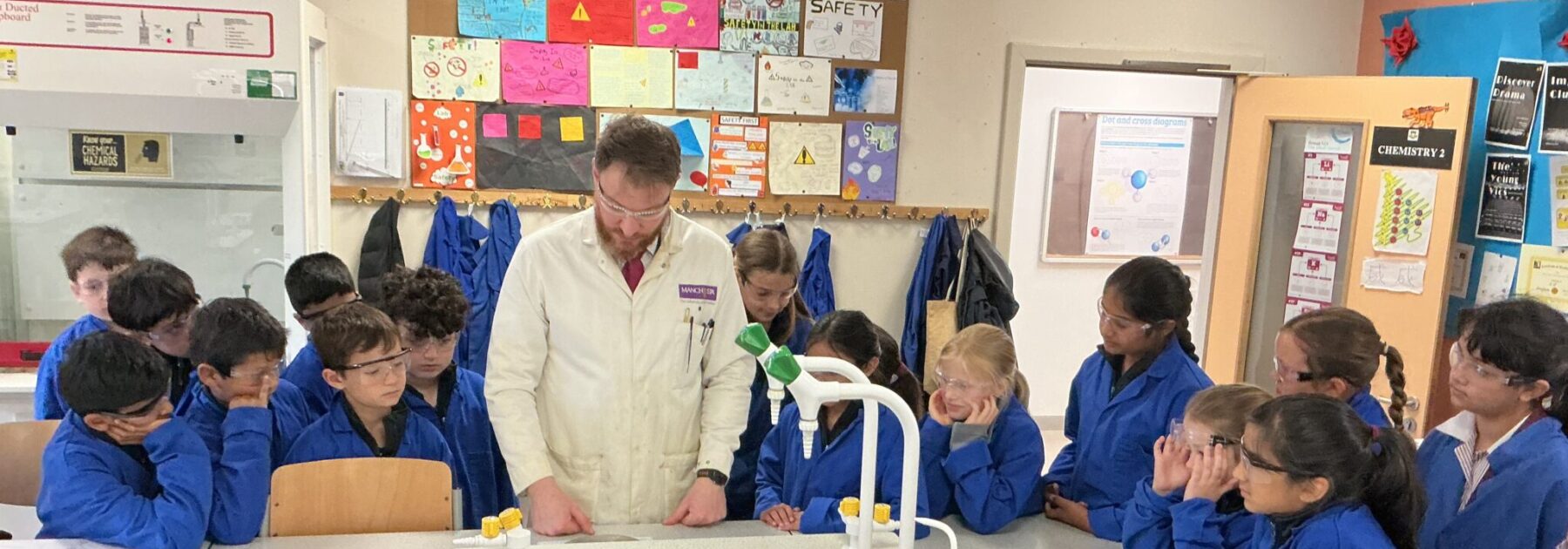 Fizz, Foam and Fantastic Chemistry – Year 4 Head to the Senior School Labs 